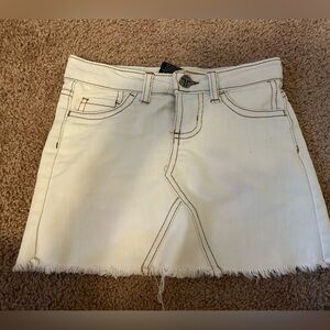 Tractr Jean Denim Mini Skirt Skort Girl’s Size 6 Distressed Faded Off White
